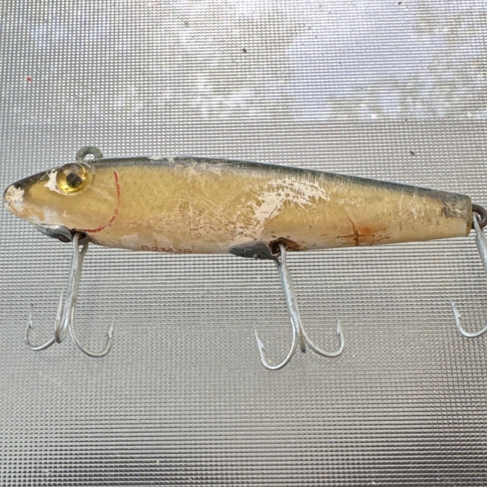 Vintage MirrOlure 52M25 Sinking Twitchbait Fishing Lure 3.75 In 0.5oz Gold Black